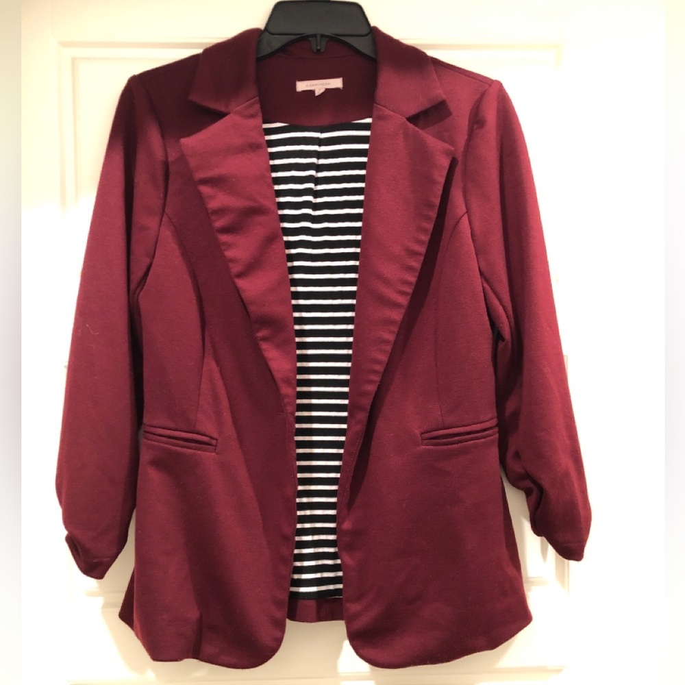 41 Hawthorn Burgundy Blazer